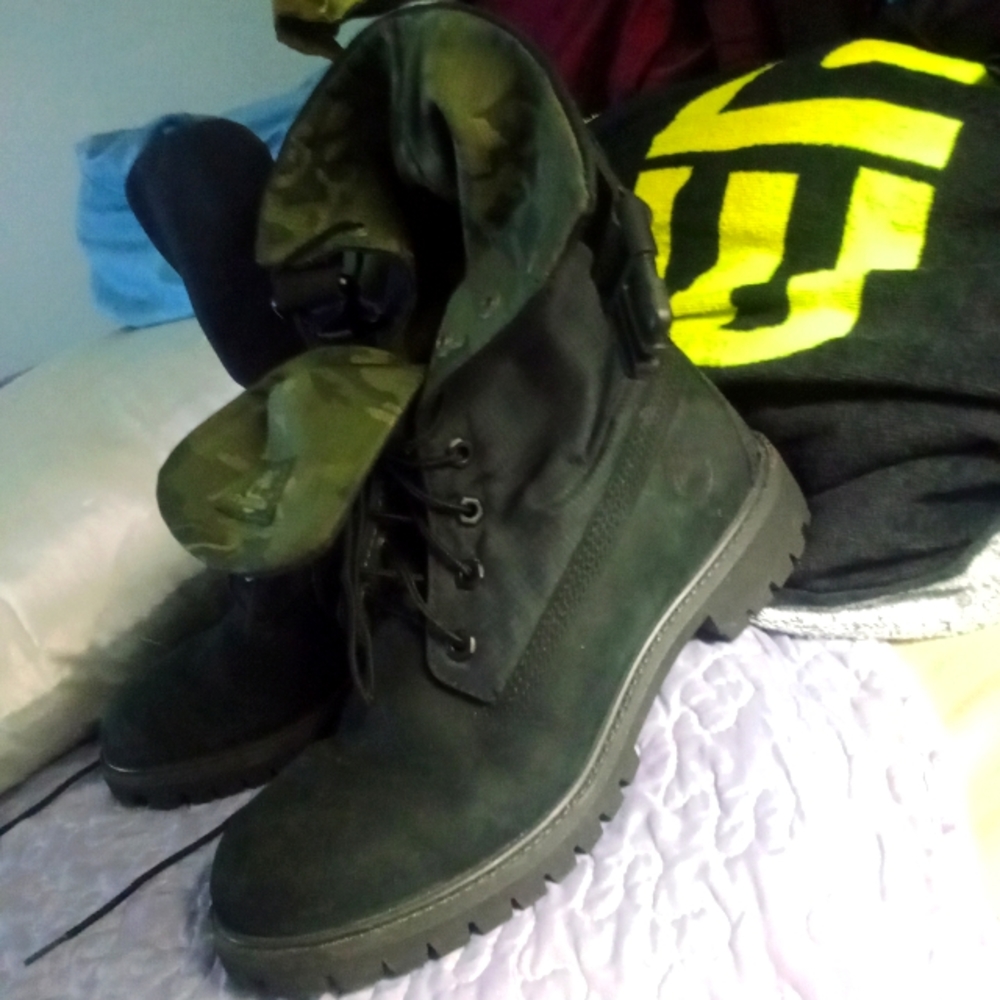 COPY - Timberland 6" Premium Gaiter Boot Black Green